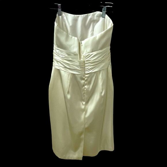 David’s Bridal Dress Ivory Pockets Strapless Short Women’s Size 6 - Picture 4 of 16